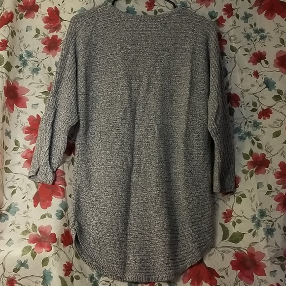 New York & Company 1/2 Sleeve Sweater - Picture 4 of 6